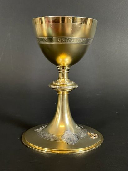 null CALICE in chased vermeil Minèrve hallmark Weight: 560 g H: 20 cm