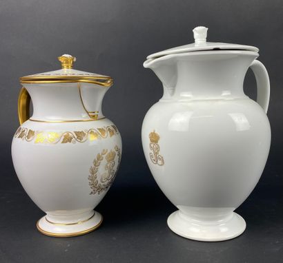 null SEVRES Two white and gold porcelain water jugs of the Service des Bals. 19th...