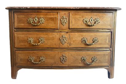 null COMMODE in veneer and marquetry opening in front of three drawers, the right...