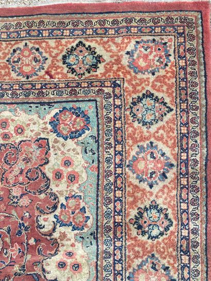 null IRAN Important and old Sarouk-Mahal. About 1940. Wool velvet on cotton foundation....