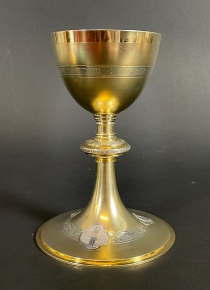 null CALICE in chased vermeil Minèrve hallmark Weight: 560 g H: 20 cm
