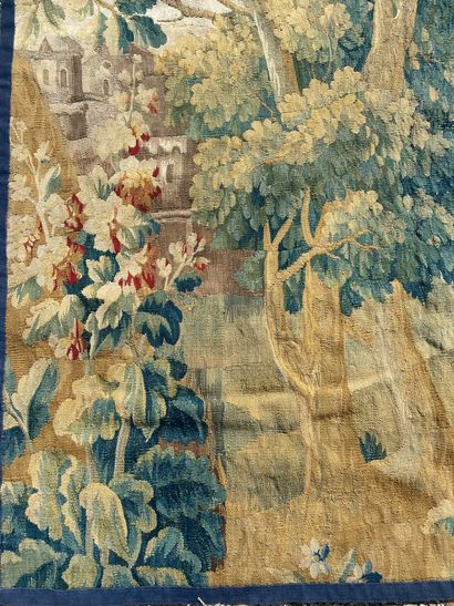  AUBUSSON Panneau de tapisserie de la manufacture royale d'Aubusson Décoration florale...