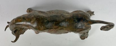 null Pierre CHENET (XX-XXI) Bull. Bronze with patina. 27 x 38 cm