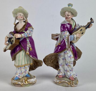 MEISSEN Couple of musicians in polychrome...