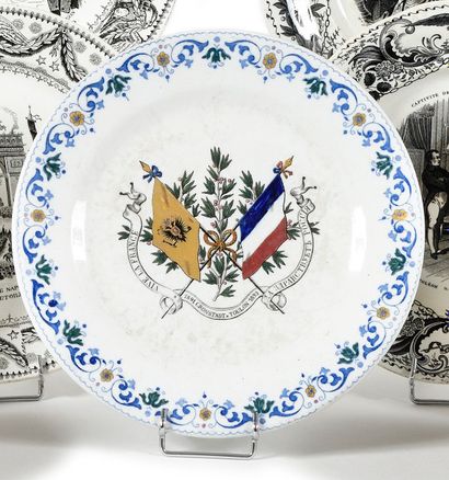 null "LONG LIVE FRANCE. VIVE LA RUSSIE " Plate in polychrome earthenware decorated...