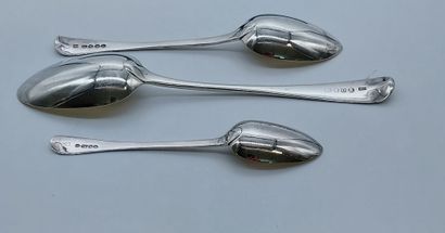 null ECRIN including : 

a large spoon 

a spoon for entremet 

a small spoon 



in...