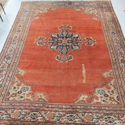 null LARGE ANCIENT WOOL RUG with medallion decorations on a pink background

410...