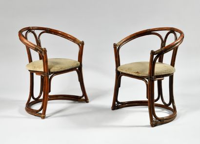 null JACQUES PERGAY (XXe-XXIe)

Paire de fauteuils gondoles en bambou et rotin, galettes...