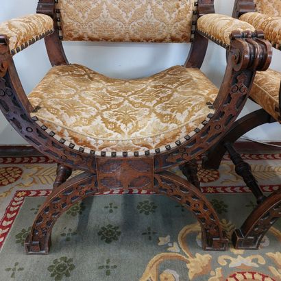 null PAIR OF Dagobert armchairs in carved wood upholstered with yellow velvet fabric...