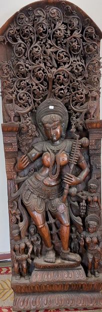 null INDIA

Large bas-relief in carved and openworked wood decorated with a deity....