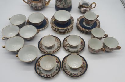 null COFFEE AND CHOCOLATE SERVICE in Limoges porcelain after the Bayeux tapestry...