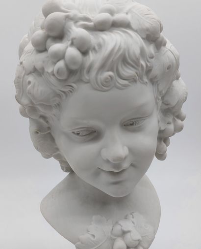 null BUSTE en biscuit sculpté du portrait de Bacchus enfant

Signé Giromella 

Manufacture...