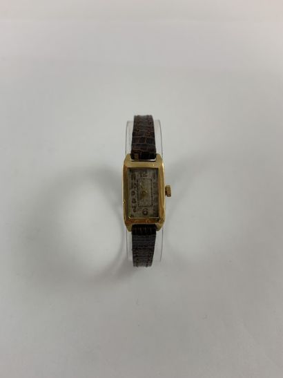 null LADY'S WATCH About 1940. Lady's watch in yellow gold 750/1000, white patina...