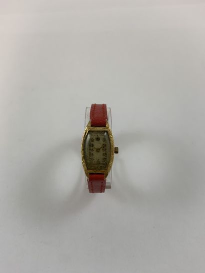 CHILD'S WATCH About 1920. Yellow gold 750/1000...