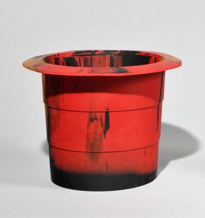 null GAETANO PESCE (b. 1939) FISH EDITEUR Champagne resin bucket with coulures 2004...