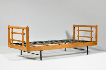WORK OF THE YEARS 1950 Middle bed in oak,...