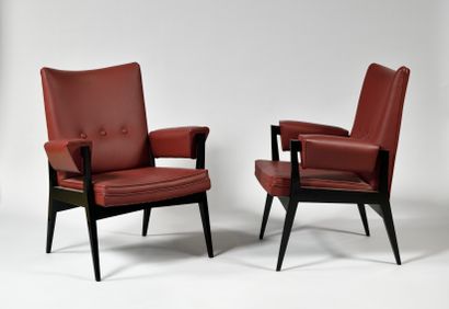  RAPHAEL (RAPHAËL RAFFEL1912-2000 DIT), ATTRIBUE A Paire de fauteuils confortables...