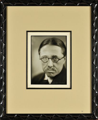 LAURE ALBIN-GUILLOT (1879-1962) Portrait...