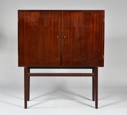 null OLE WANSCHER (1903-1985) POUL JEPPESEN DANISH EDITEUR Model "C" Cabinet in rosewood...
