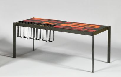 null ROBERT (1930-2008) & JEAN (NE EN 1930) CLOUTIER Table basse à plateau rectangulaire...