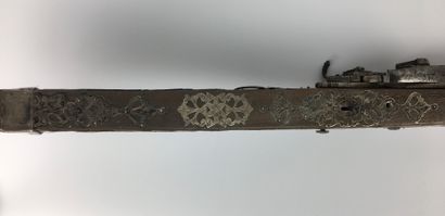 null MUKHALA RIFLE said of fantasia in wood, with hammer and flint, silver dishes....