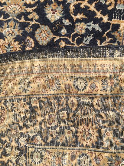 null TURKEY Carpet Sparta in polychrome wool. About 1960 395 x 294 cm (wear)