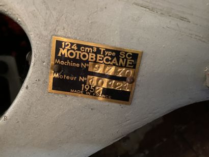 MOTOBÉCANE 1955 N° de série : 9770

Moteur 4 temps

CGF

Clé de contact présente

À...