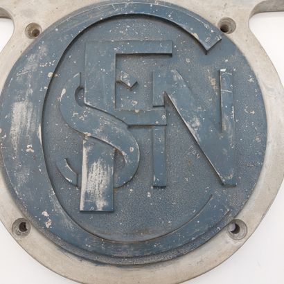 null Plaque LOCOMOTIVE SNCF fonte aluminium, années 60/70

BE

H : 44.5 cm ; L :...