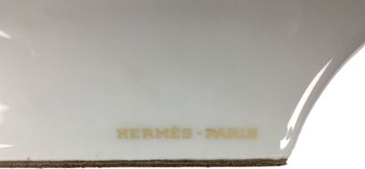 null HERMES PARIS Porcelain ashtray decorated with a rooster. 15,5 x 19 cm. Good...