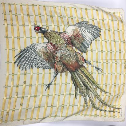 null HERMES PARIS Silk scarf decorated with a pheasant.