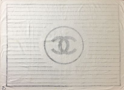 null CHANEL Large white and black combed cotton beach towel with the house logo ...