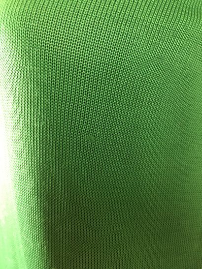 null HERMES PARIS Lightweight round-neck sweater in green silk with short sleeves....