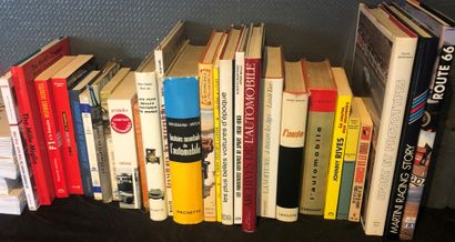 LOT DE LIVRES Lot of books including : F1 à la française, histoires secrètes. Renaud...