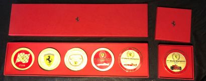 Lot Ferrari Lot FERRARI comprenant 6 médailles illustrant les victoires en Formule...