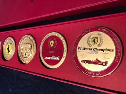 Lot Ferrari Lot FERRARI comprenant 6 médailles illustrant les victoires en Formule...