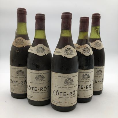 null 5 bouteilles Côte-Rotie 1971/ 1976 L. F de Vallouit 

(N. de 2 à 4,5 cm, E....