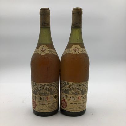null 2 bouteilles Jura 1981 Château l'Etoile 

(N. entre 4 et 5cm, E. a, m)