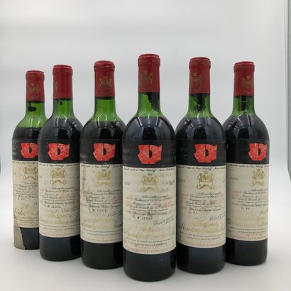 null 6 bouteilles Château Mouton Rothschild 1972 1er GCC Pauillac 

(N. 4 lb/he,...