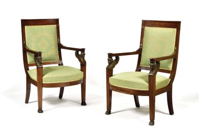null Pair of mahogany and mahogany veneer armchairs with rectangular backs and a...