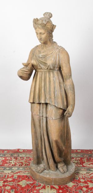 null MEDITRINE, déesse guérisseuse Grecs. Sculpture en terre cuite H : 136 cm