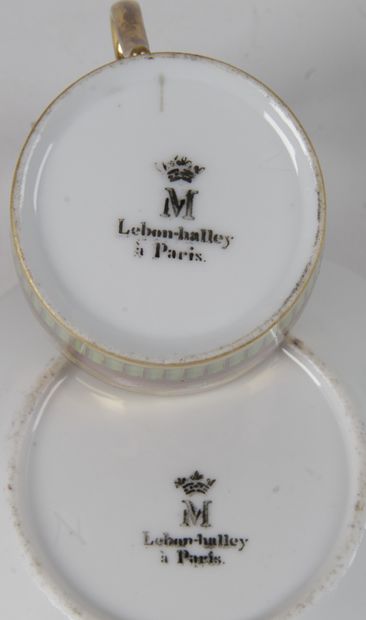 null PORCELAINE DE PARIS, Manufacture, LEBON-HALLEY à Paris.

Tasse litron et sa...