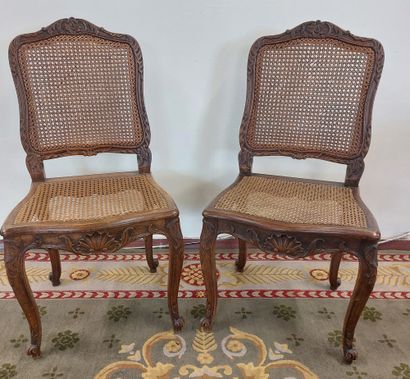 null Pair of Louis XV style carved and molded natural wood caned CHAIRS

H : 46 ...