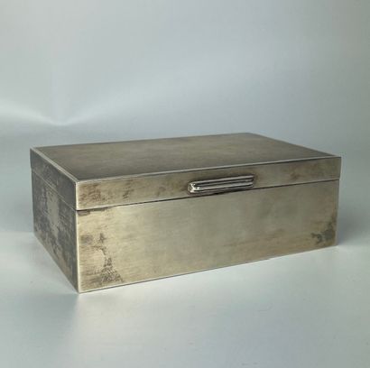 null English silver box 

Gross weight : 327g