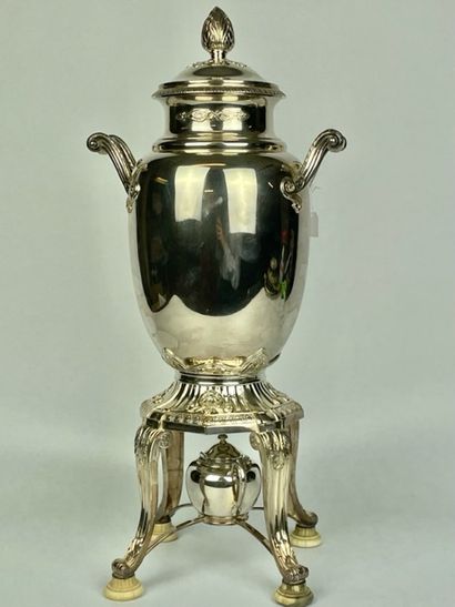 null SAMOVAR in silver plated metal with its stove 

Empire style 

H : 46 cm