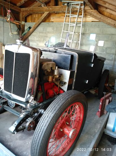 1930 MG N° de série M102G 

Patine d’usage

Rare sur nos routes 

Carte grise française



Produite...