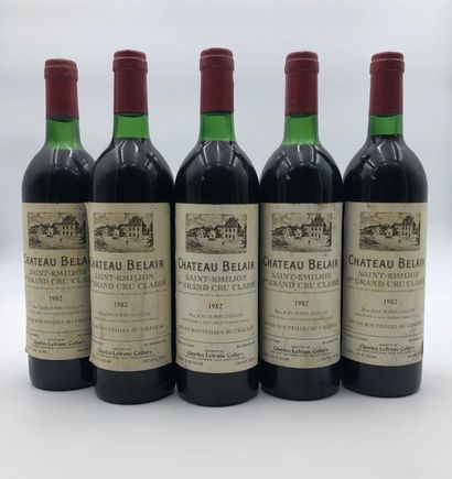 null 5 bouteilles CHÂTEAU BELAIR 1982 Saint-Emilion Grand Cru

(N. 1 tlb, 2 lb, E....