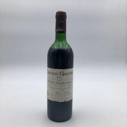 null 1 bouteille CHÂTEAU CHAUVIN 1981 Saint-Emilion Grand Cru

(N. me, E. a, lm)...