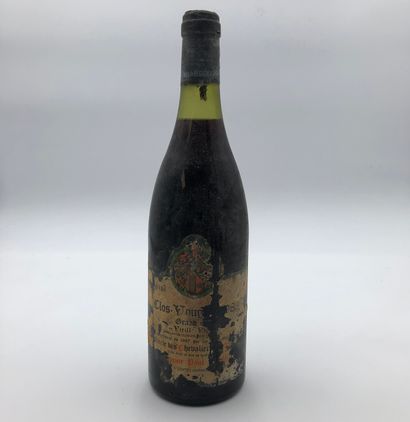null 1 bottle CLOS VOUGEOT 1983 Confrérie des Chevaliers du Tastevins

(N. between...