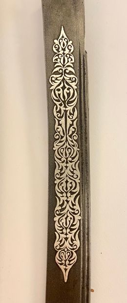 null CAUCASIAN YATAGAN

Blade decorated with a silver plate

Steel, wood, silver

71...