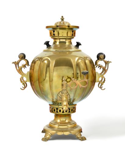 null SAMOVAR

Manufacture Sliozberg

Russie, Toula, XIXe siècle

Cuivre

39 cm. A.B.E.



CАМОВАР

Мануфактура...